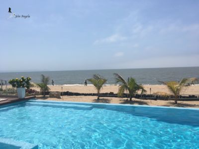 The infinity pool of the Morena Beach restaurant (in Benguela), overlooking the Atlantic Ocean.
